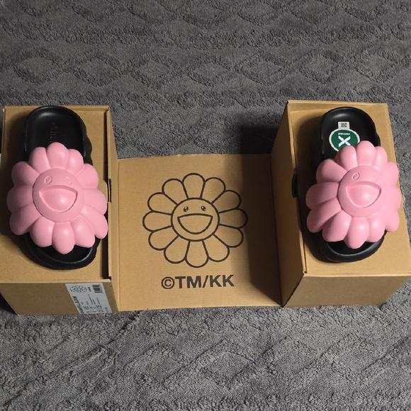 Murakami BlackPink Ohana Full Bloom Slides main image 2